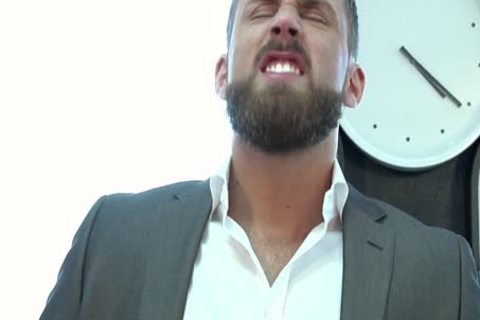 Logan Moore & Isaac Eliad pound