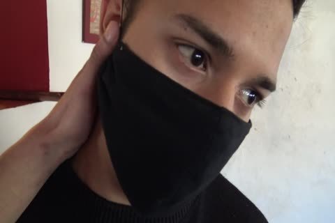 pretty Latin teen Delivers A Creamy oral For cash