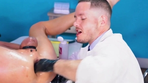 Club Inferno Dungeon: Twink boy has a soft spot for nailing